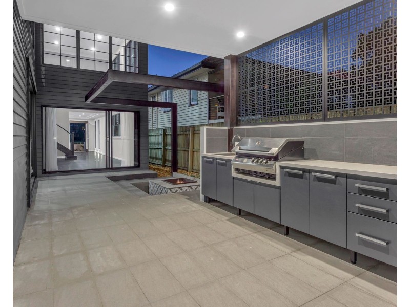 147 Allen Street, Hamilton QLD 4007