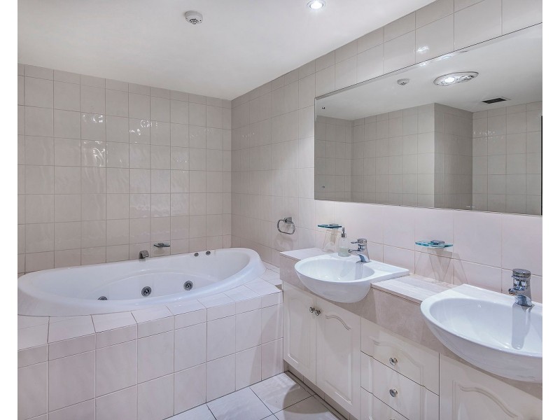 27/29 Harbour Road, Hamilton QLD 4007