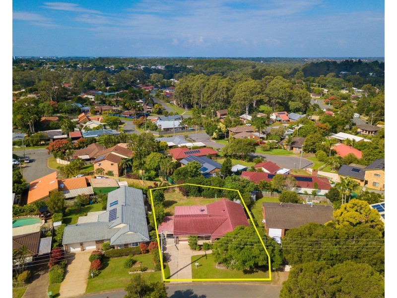 40 Bordeau Crescent, Petrie QLD 4502