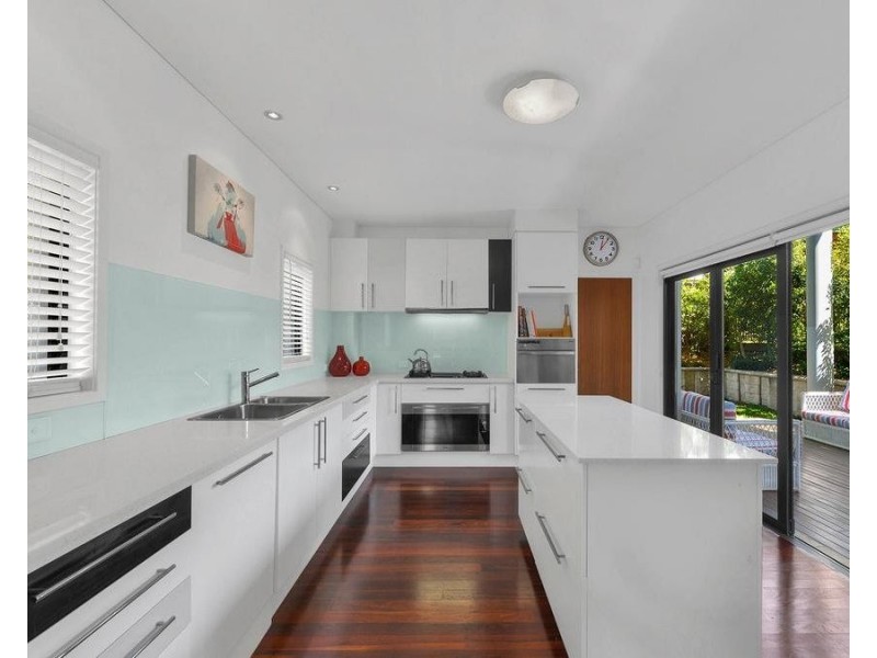 33 Reeve Street, Clayfield QLD 4011