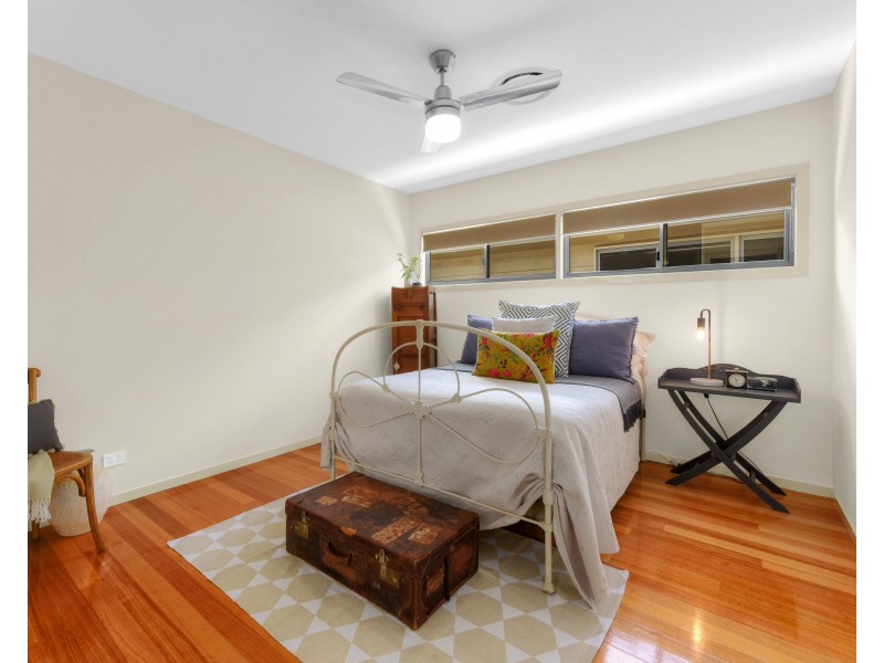 21 Raceview Avenue, Hendra QLD 4011