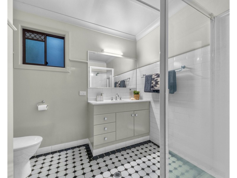 17 Ray Street, Wilston QLD 4051