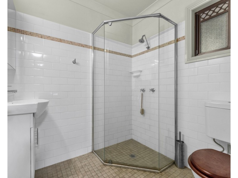 17 Ray Street, Wilston QLD 4051