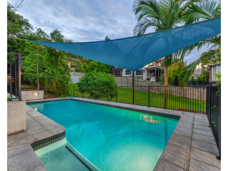 17 Ray Street, Wilston QLD 4051