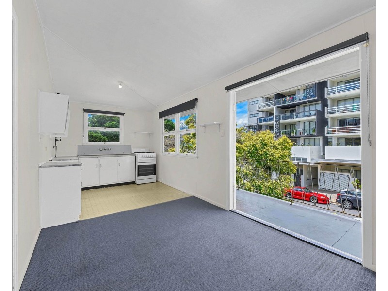 8/16 Isedale Street, Wooloowin QLD 4030