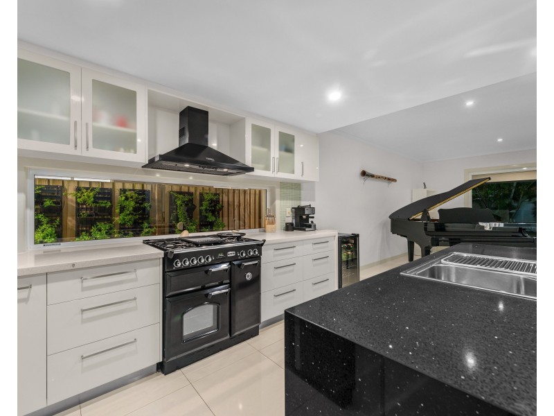 30 Burilda Street, Hendra QLD 4011