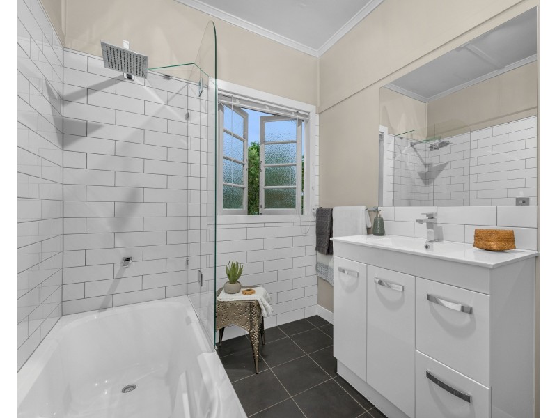 39 White Street, Wavell Heights QLD 4012