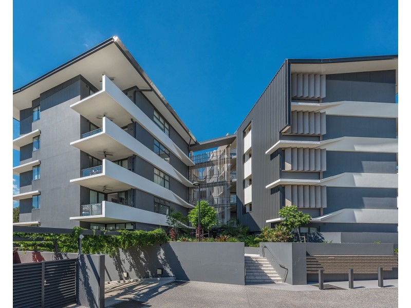 4210/18 Parkside Circuit, Hamilton QLD 4007