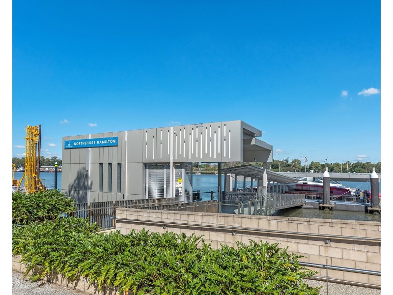 4210/18 Parkside Circuit, Hamilton QLD 4007