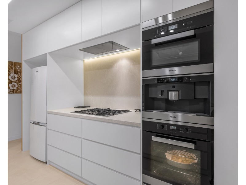 9207/50 Parkside Circuit, Hamilton QLD 4007