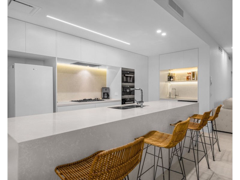 9207/50 Parkside Circuit, Hamilton QLD 4007