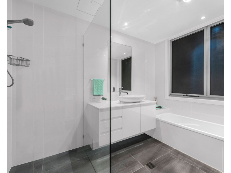 36 Mein Street, Hendra QLD 4011