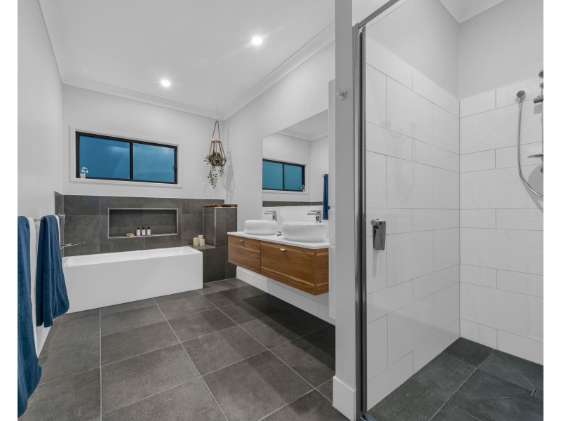 81 Bungama Street, Deagon QLD 4017