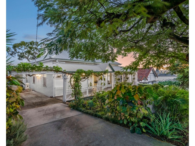 29 Queens Road, Hamilton QLD 4007