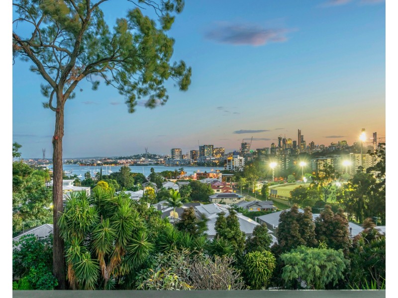 29 Queens Road, Hamilton QLD 4007