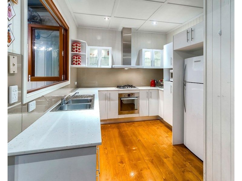 24 Cramond Street, Wilston QLD 4051