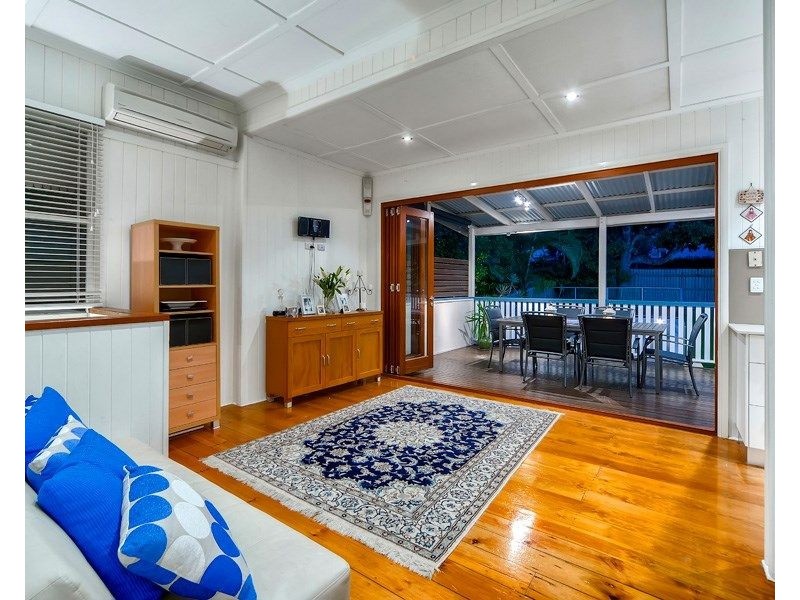 24 Cramond Street, Wilston QLD 4051