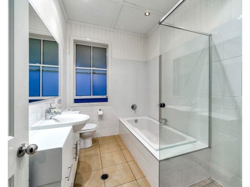 24 Cramond Street, Wilston QLD 4051