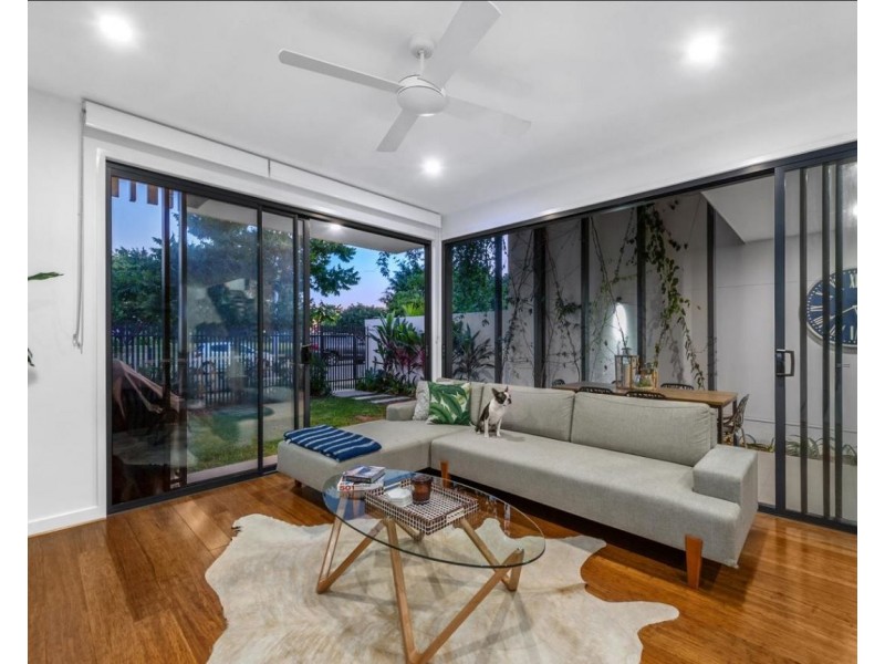 604/12 Parkside Circuit, Hamilton QLD 4007