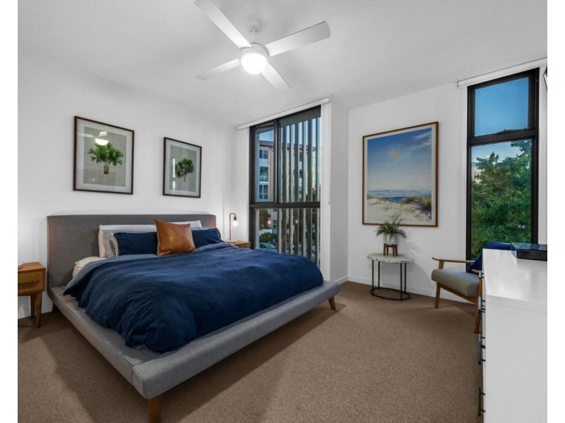 604/12 Parkside Circuit, Hamilton QLD 4007