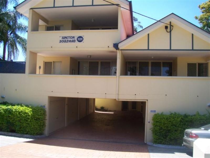3/101 Junction Road, Clayfield QLD 4011