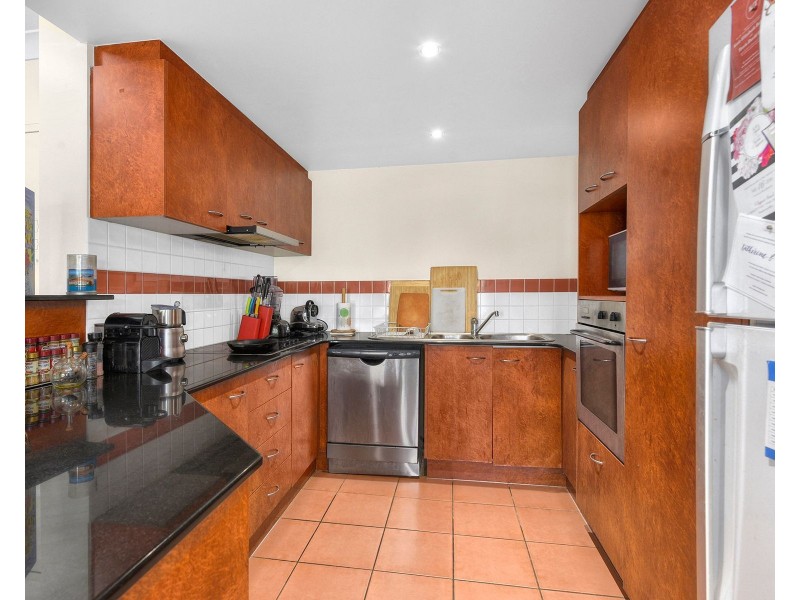 13/64 Lambert Street, Kangaroo Point QLD 4169