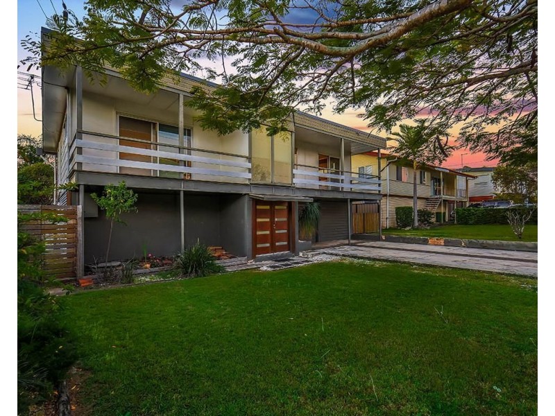 24 Crofty Street, Albany Creek QLD 4035