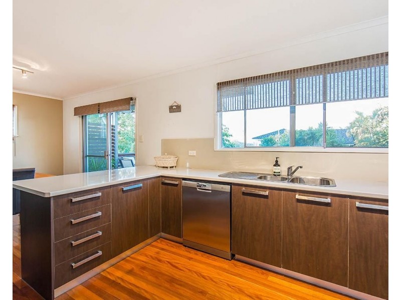 24 Crofty Street, Albany Creek QLD 4035