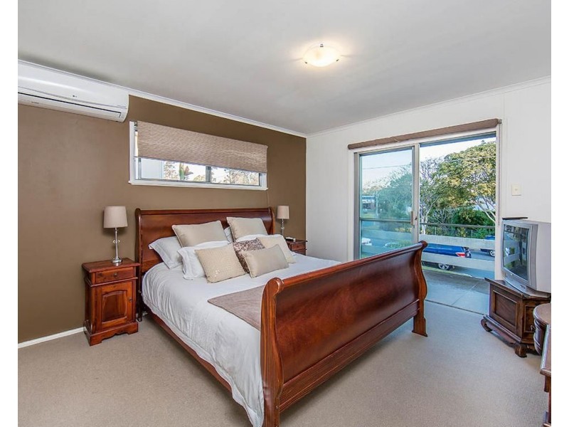 24 Crofty Street, Albany Creek QLD 4035