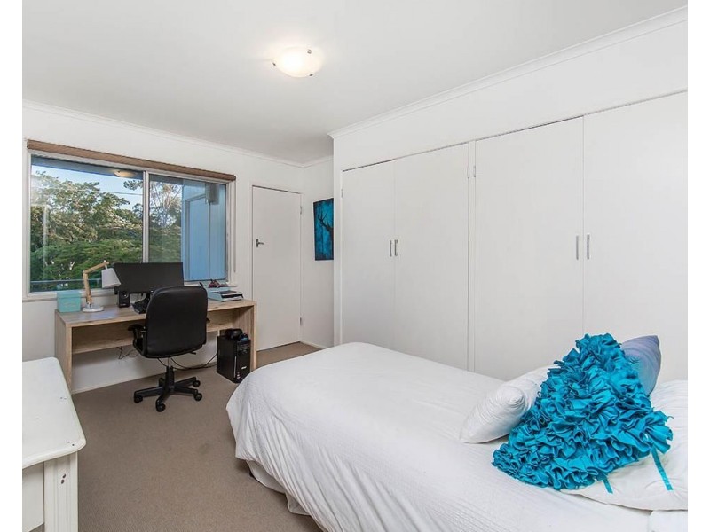 24 Crofty Street, Albany Creek QLD 4035