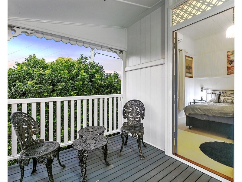 57 London Road, Clayfield QLD 4011