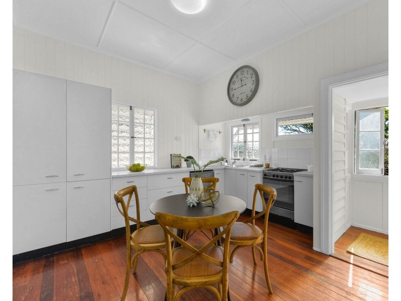 20 Cromwell Street, Wooloowin QLD 4030