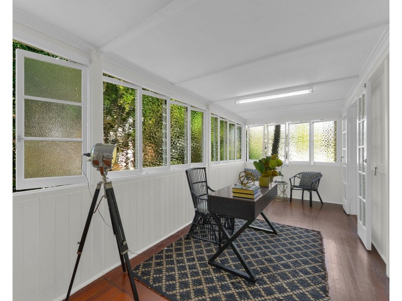 20 Cromwell Street, Wooloowin QLD 4030