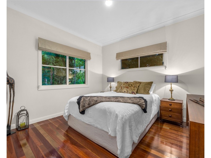 18 Glyn Street, Coorparoo QLD 4151