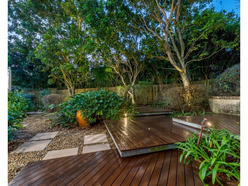 18 Glyn Street, Coorparoo QLD 4151