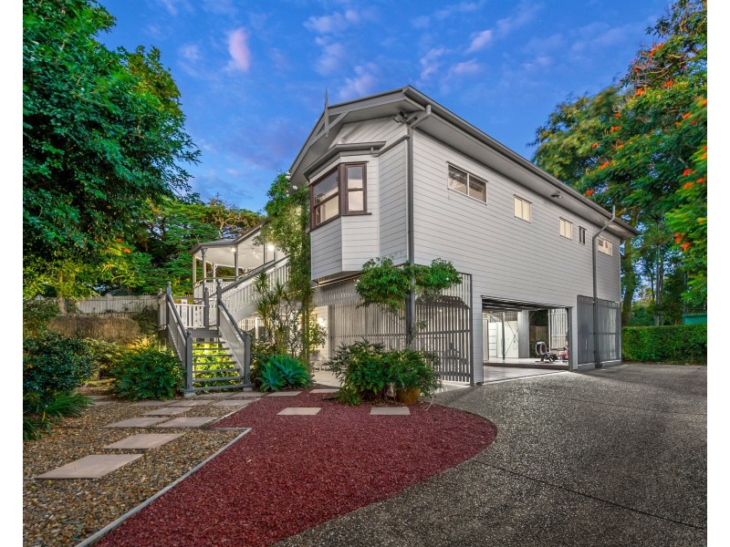 18 Glyn Street, Coorparoo QLD 4151