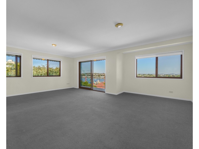 8/24A Crescent Road, Hamilton QLD 4007