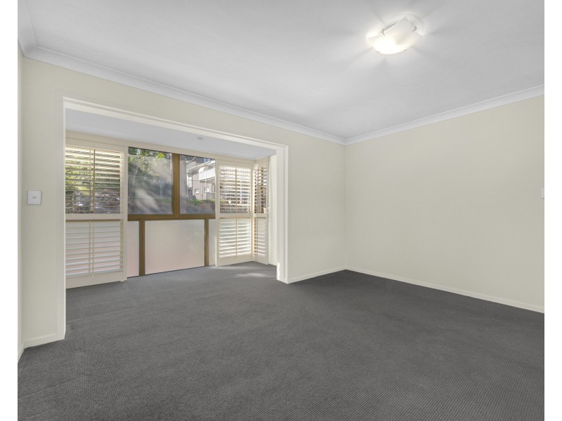 8/24A Crescent Road, Hamilton QLD 4007