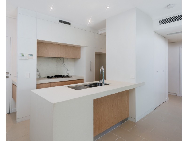 1206/118 Parkside Circuit, Hamilton QLD 4007