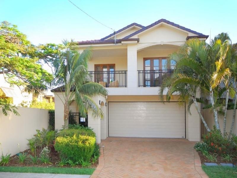 101 Barlow Street, Clayfield QLD 4011