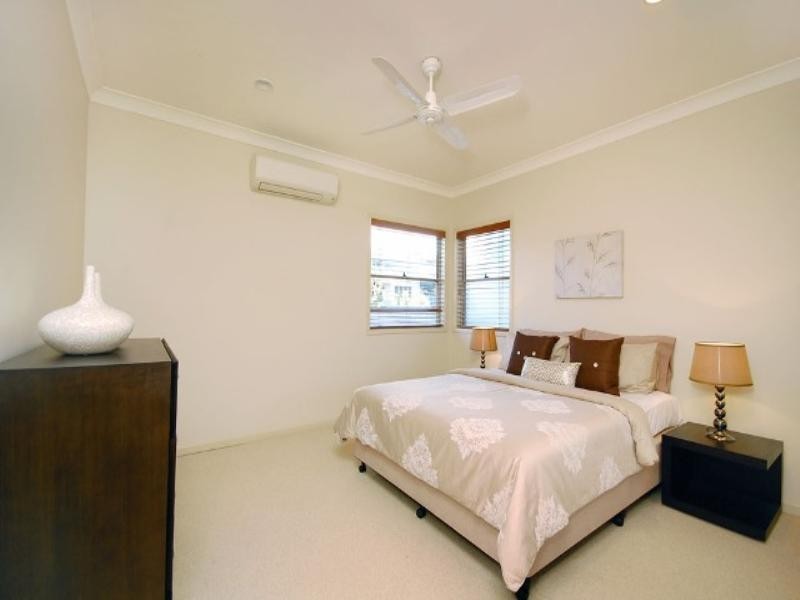 101 Barlow Street, Clayfield QLD 4011