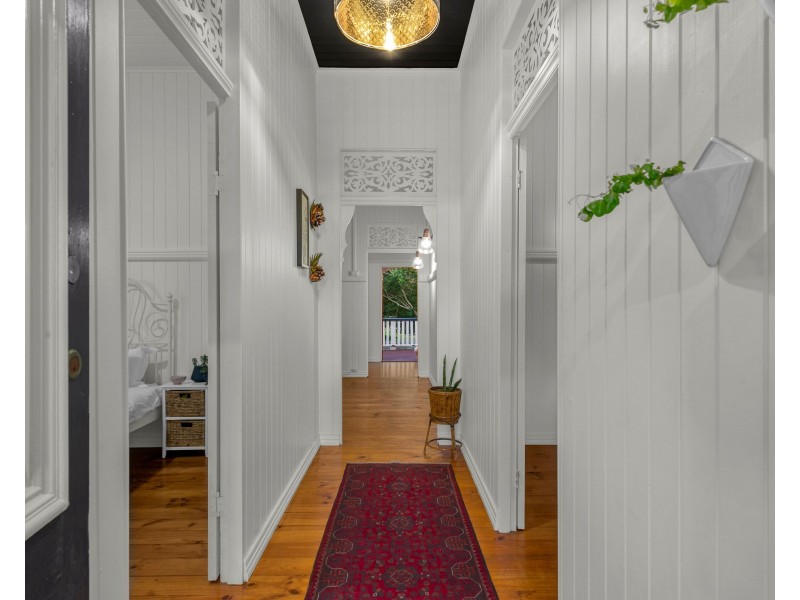 7 Swan Terrace, Windsor QLD 4030