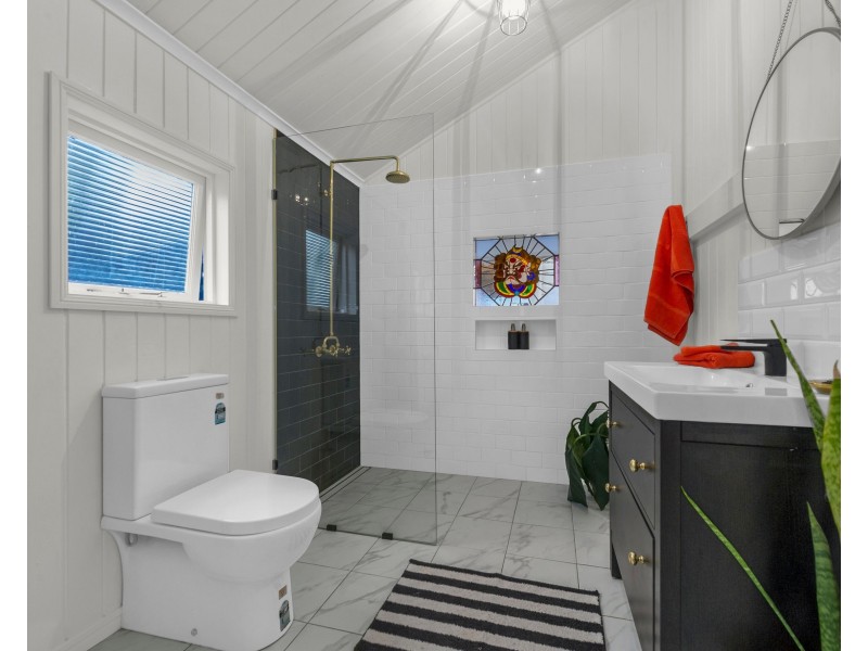 7 Swan Terrace, Windsor QLD 4030