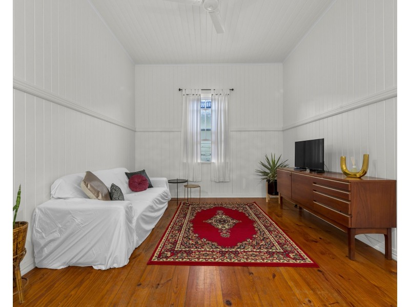 7 Swan Terrace, Windsor QLD 4030