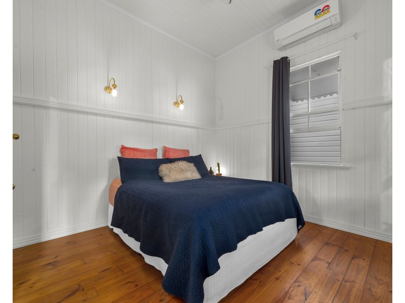 7 Swan Terrace, Windsor QLD 4030