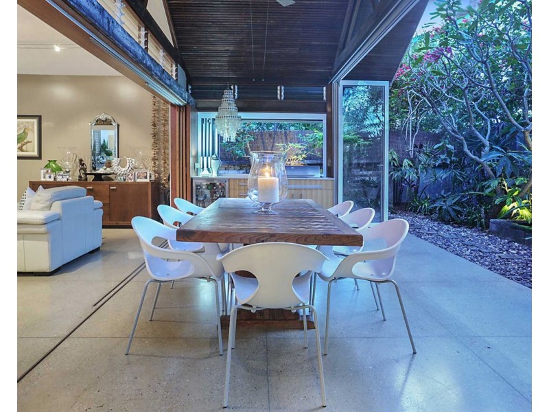 10 Matong Street, Hendra QLD 4011