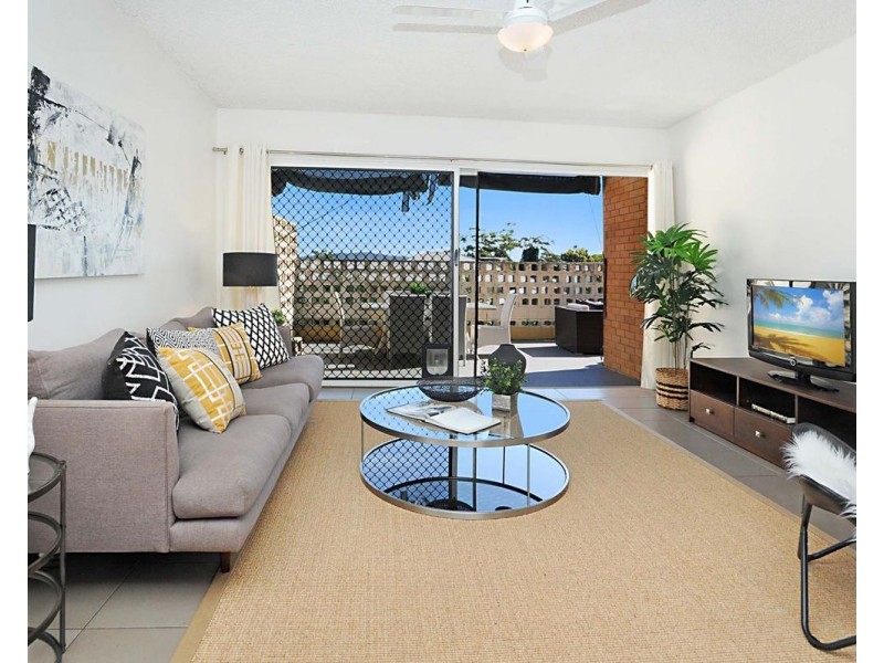 2/40 Toorak Road, Hamilton QLD 4007