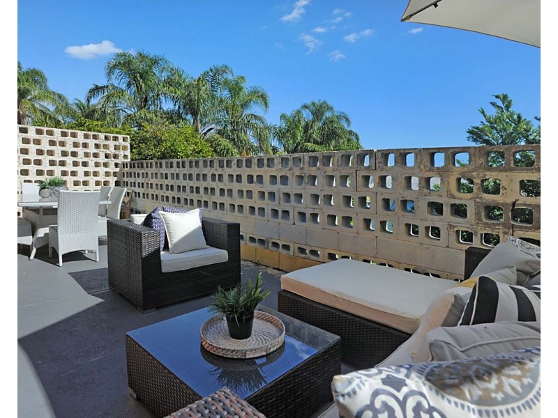 2/40 Toorak Road, Hamilton QLD 4007