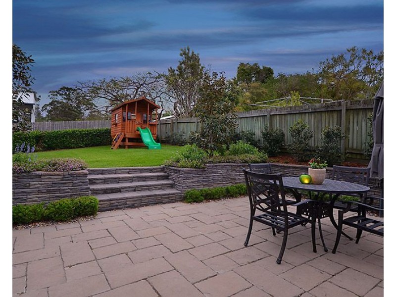 18 Robe Street, Newmarket QLD 4051