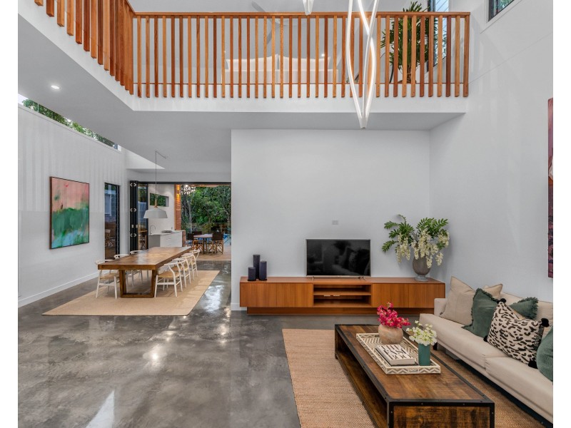 15 Argyle Street, Red Hill QLD 4059